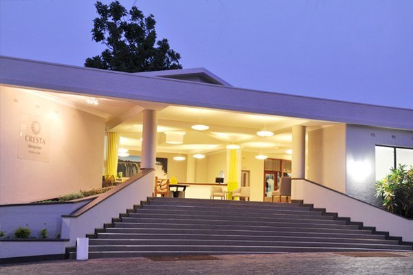 Entrance to Cresta Sprayview Hotel, Victoria Falls