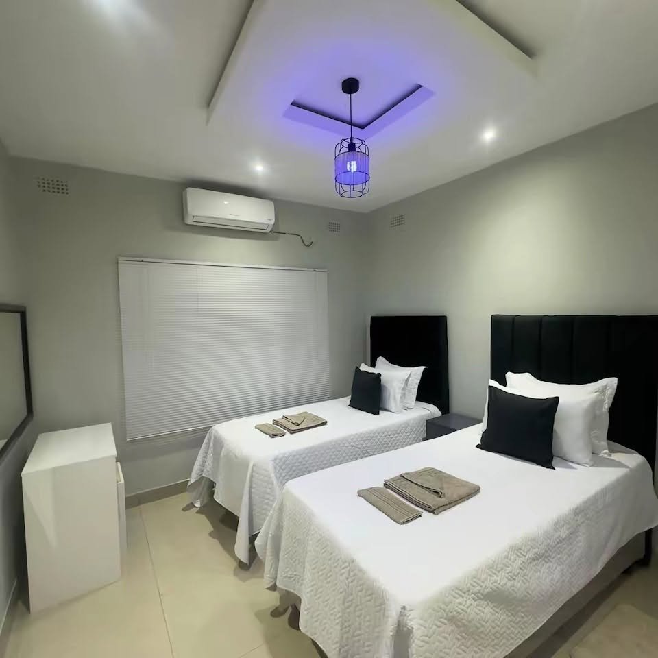Twin bedroom in a Bonga Villa apartment