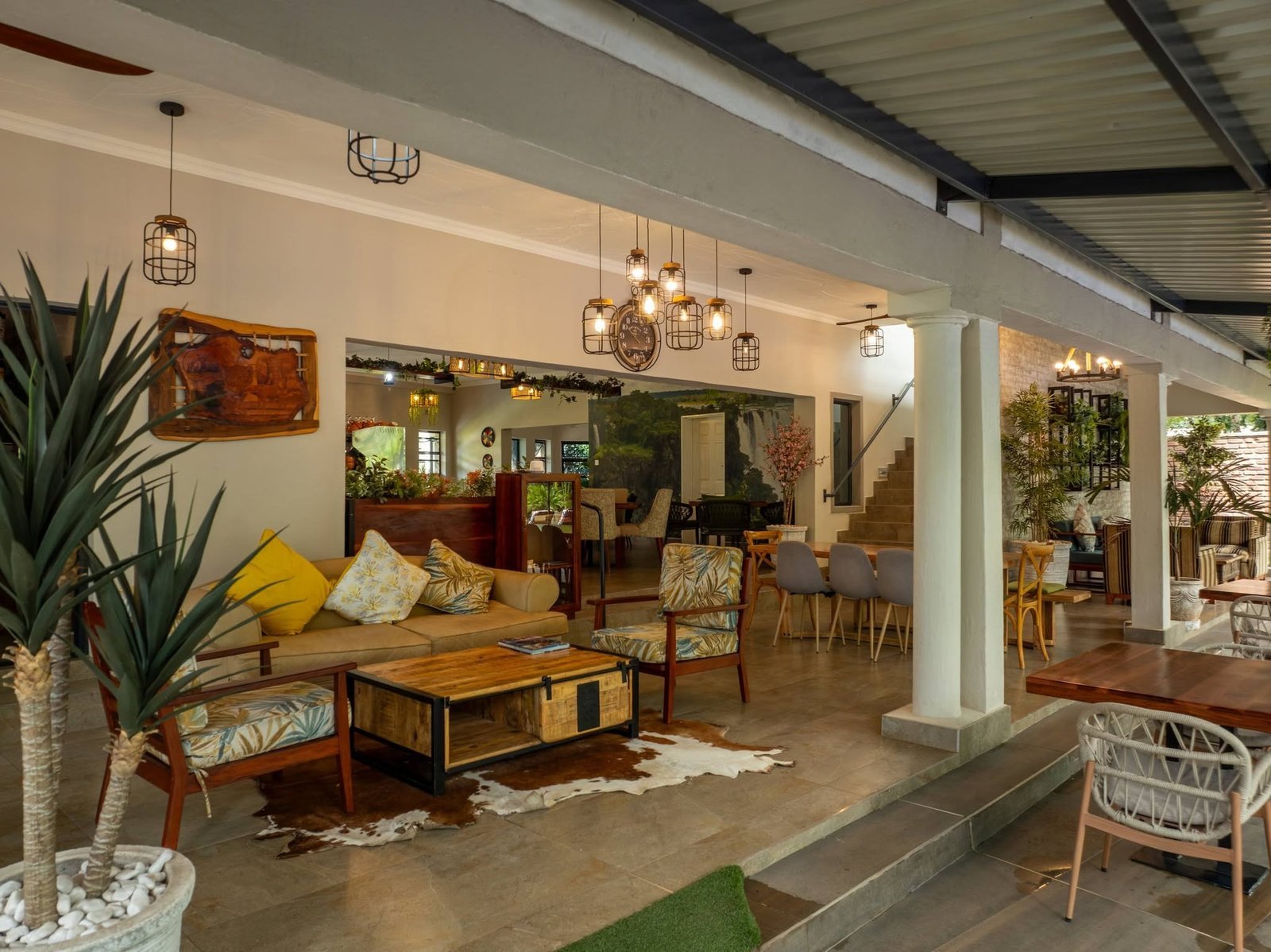Lounge and coffee shop at Kasambezi Lodge, Victoria Falls