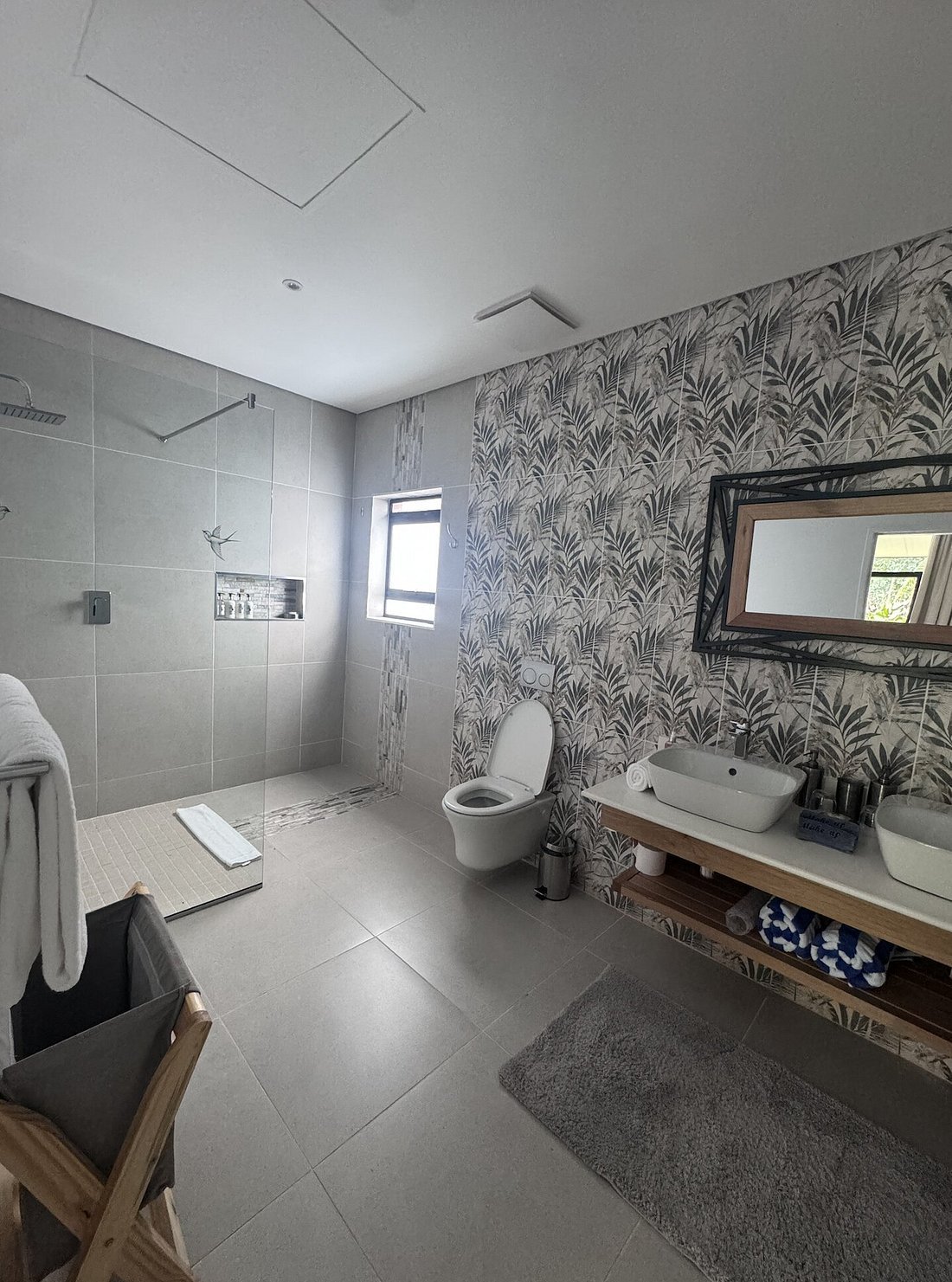 Bathroom at Waterfalls Lodge, Victoria Falls