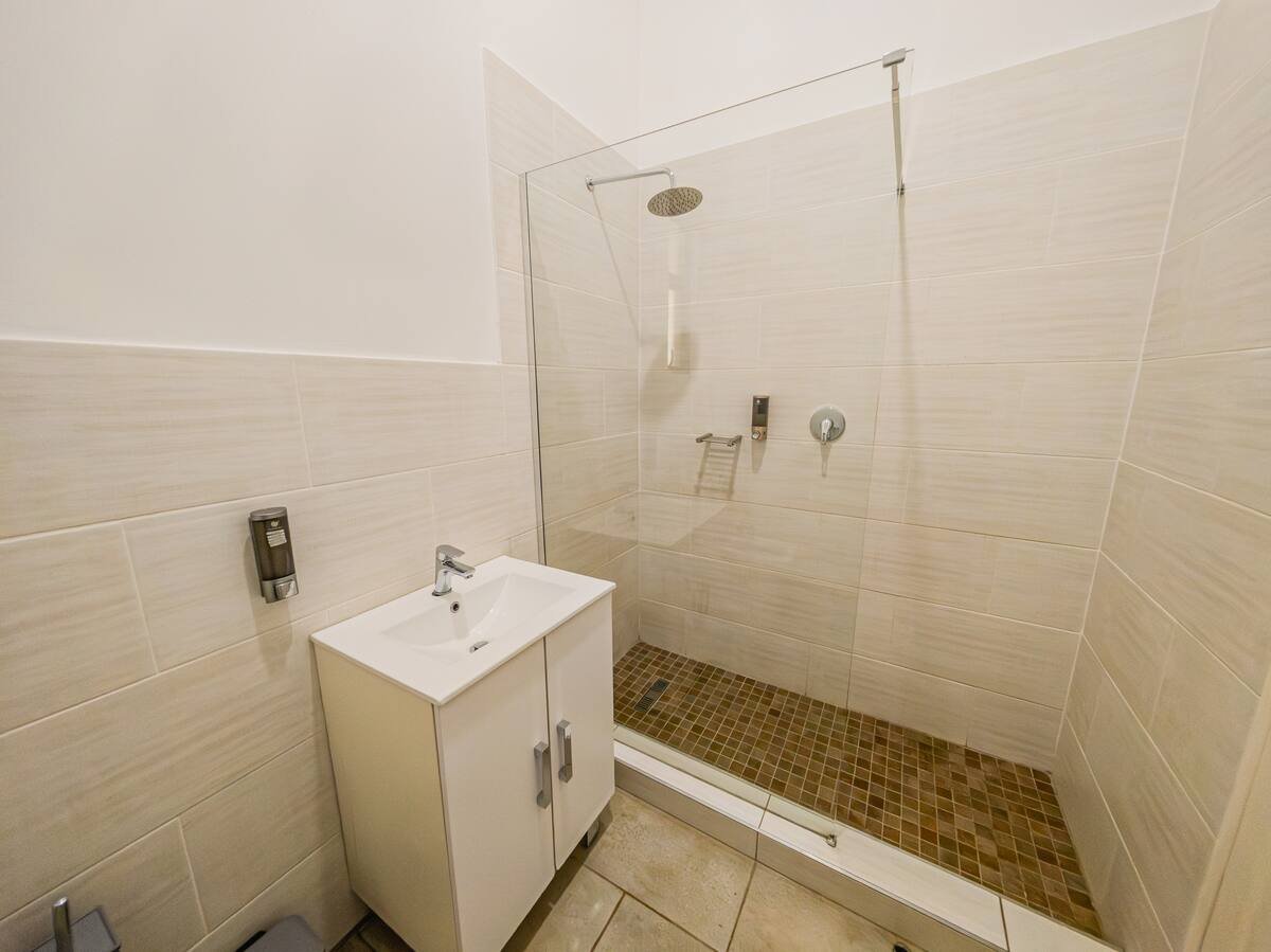 Shower room in a Victoria Falls Estate townhouse